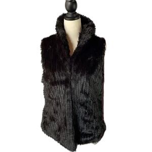 Bagatelle Black Faux Fur Vest w/Nylon Lining (Size: Small)